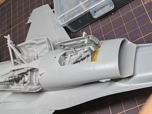 Minibase 1:48 F-16A Block 20 Fighting Falcon