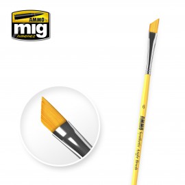 Ammo by Mig 6 Synthetic Angle Brush